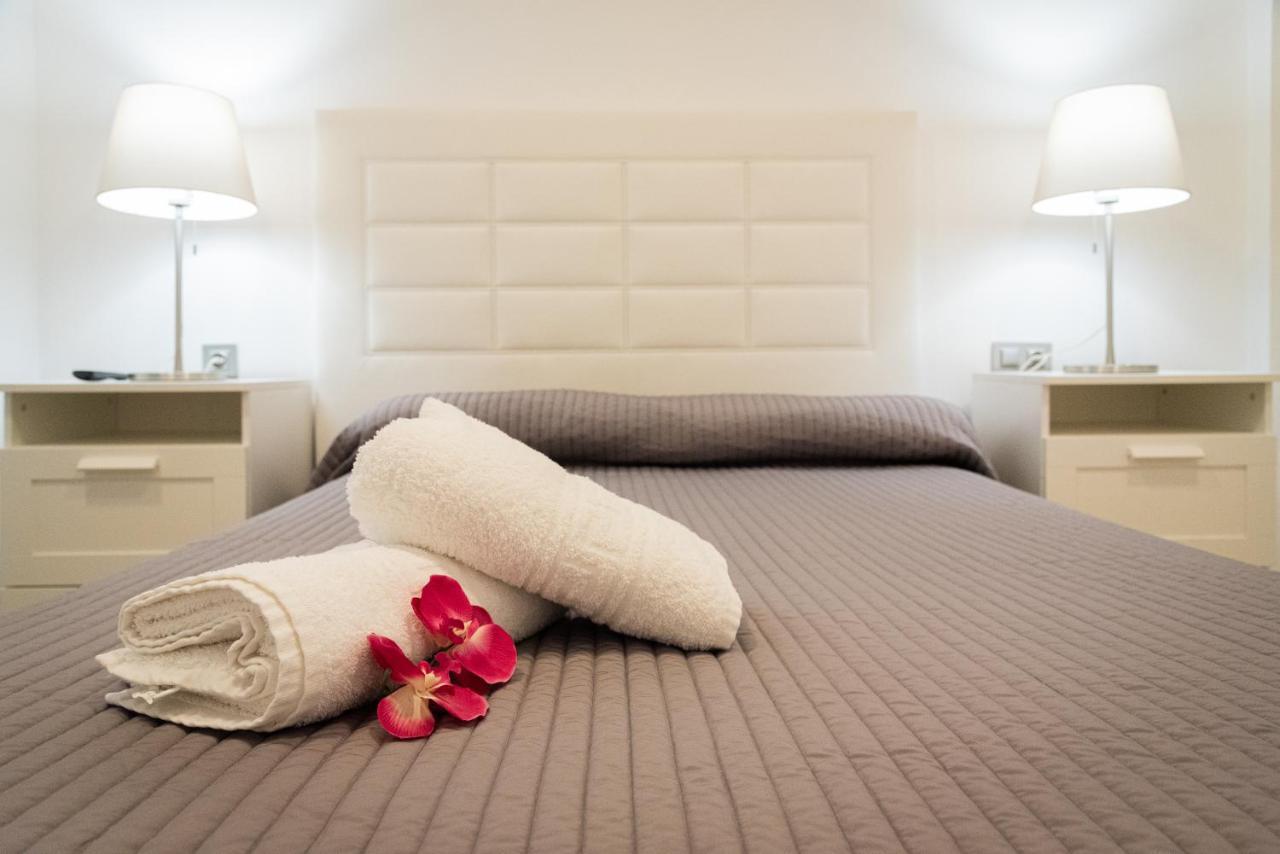 Hoteles Del Sur Seville Ngoại thất bức ảnh